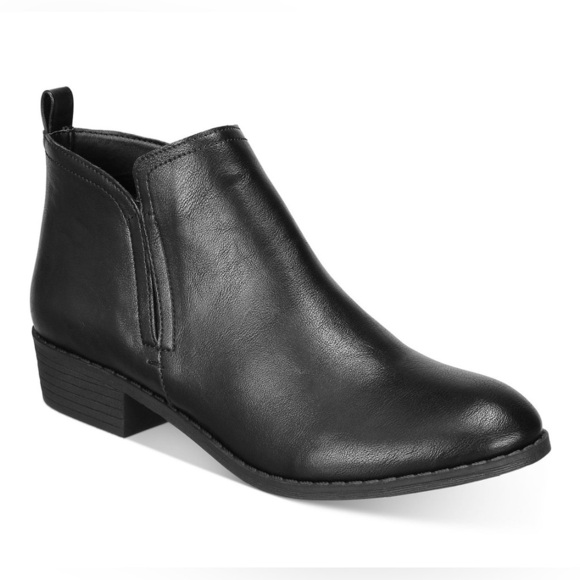 Cadee Ankle Booties - Picture 1 of 10